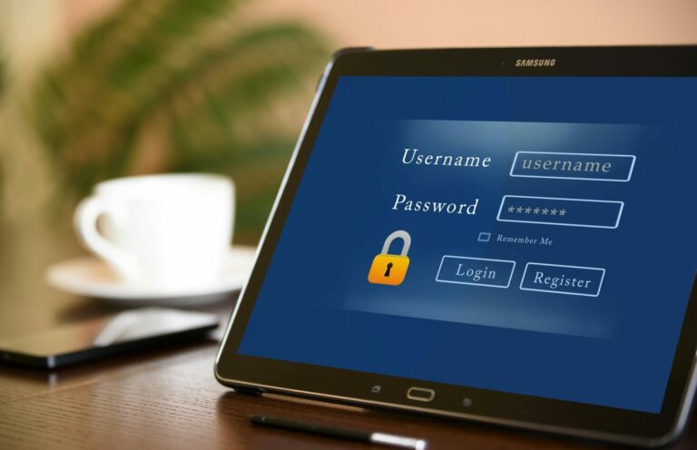 Как сохранять пароли и управлять ими в браузере Brave